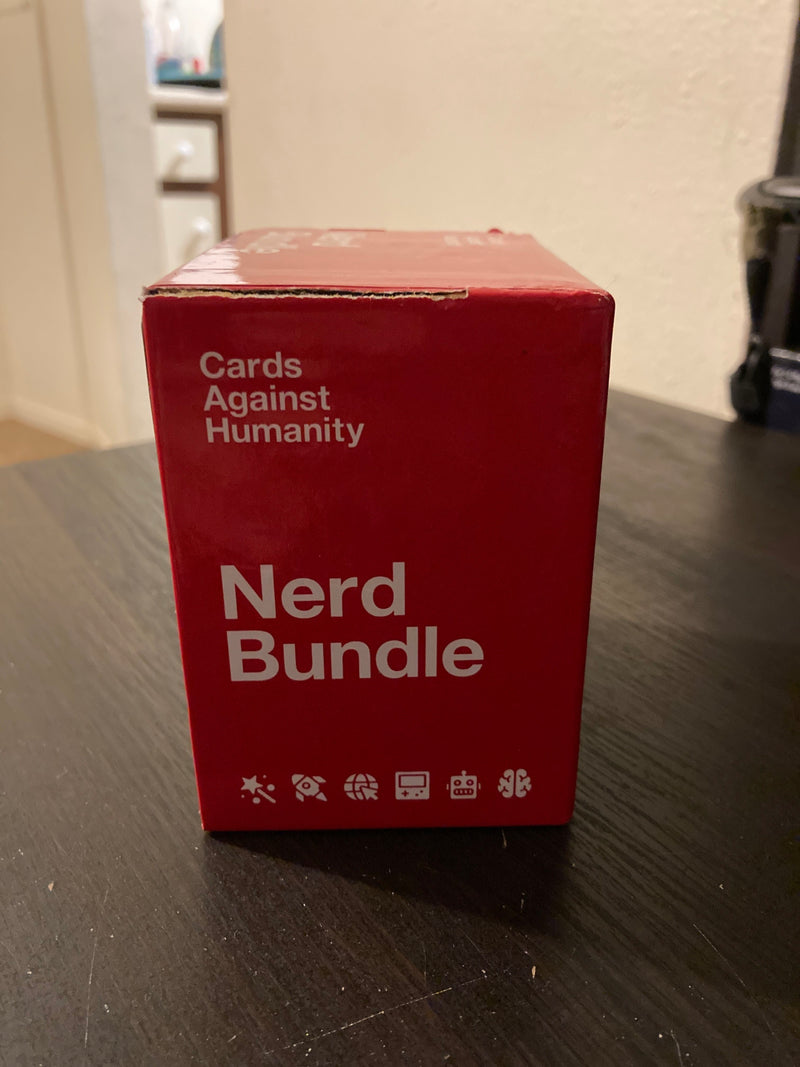 Cards Against Humanity: Nerd Bundle (2021)